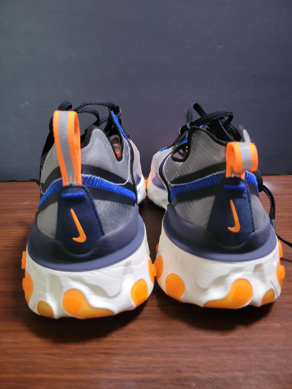 Nike  React Element 87 Men's Running Shoes Size 9.5 Gray/Orange/Blue Sneakers